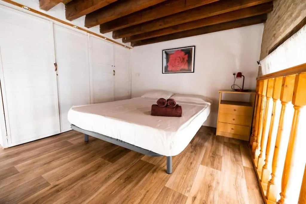 Shiny Alamos Super Family Studio Malaga 0*,
